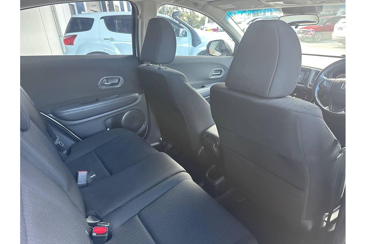2017 Honda HR-V VTi-S