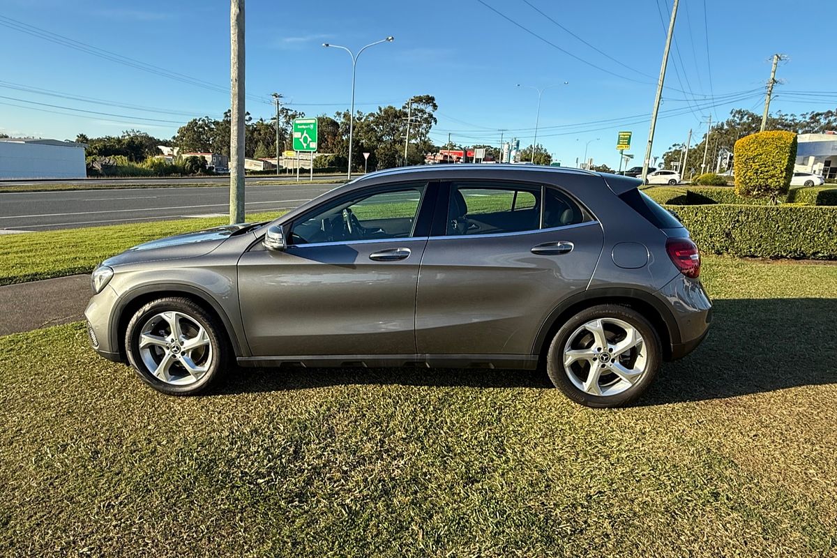 2017 Mercedes-Benz GLA-Class GLA220 d X156