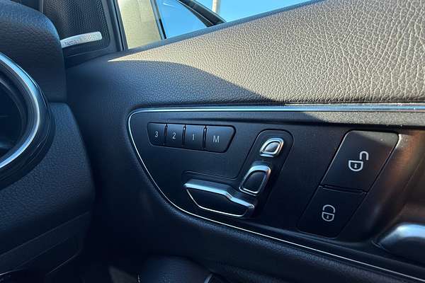 2017 Mercedes-Benz GLA-Class GLA220 d X156