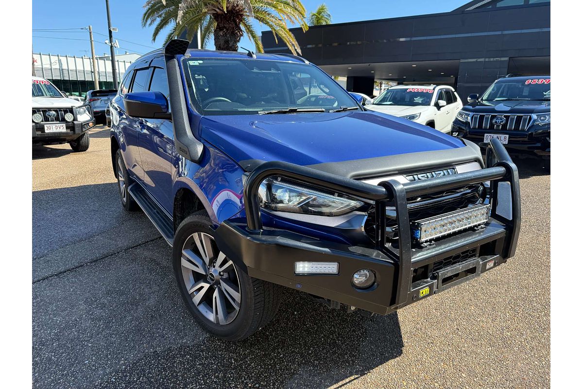 2022 Isuzu MU-X LS-T