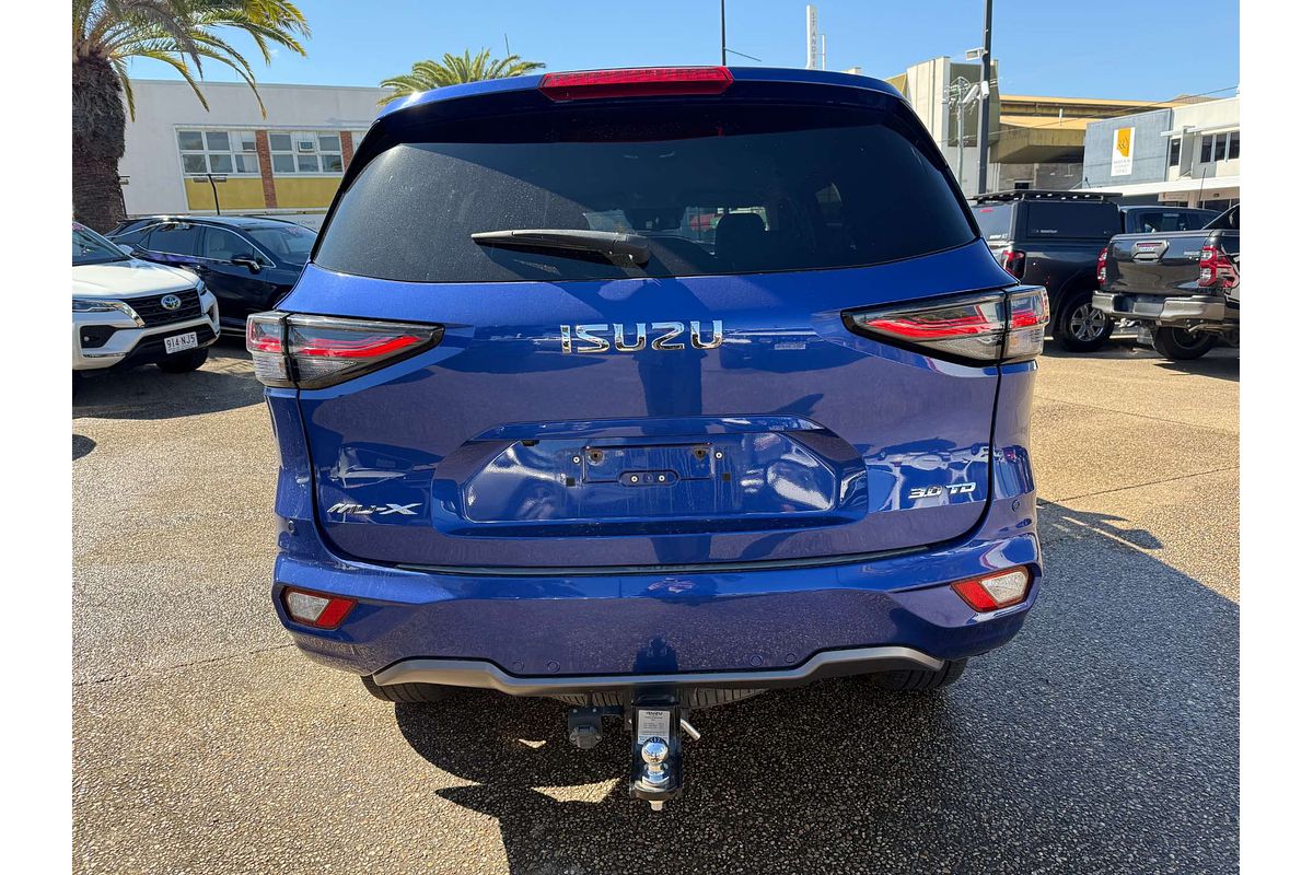 2022 Isuzu MU-X LS-T