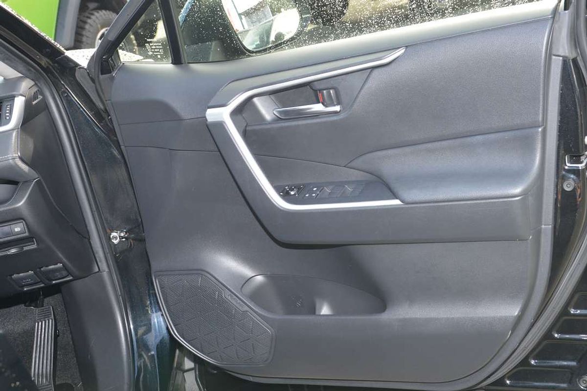 2021 Toyota RAV4 GXL MXAA52R