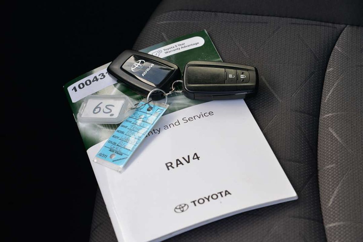 2021 Toyota RAV4 GXL MXAA52R