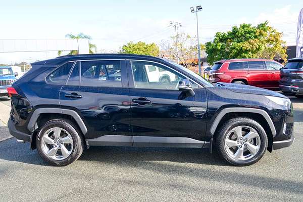 2021 Toyota RAV4 GXL MXAA52R