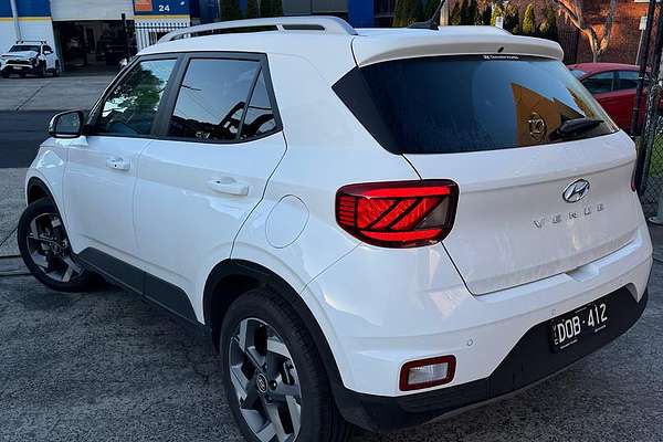 2025 Hyundai Venue Elite QX.V5