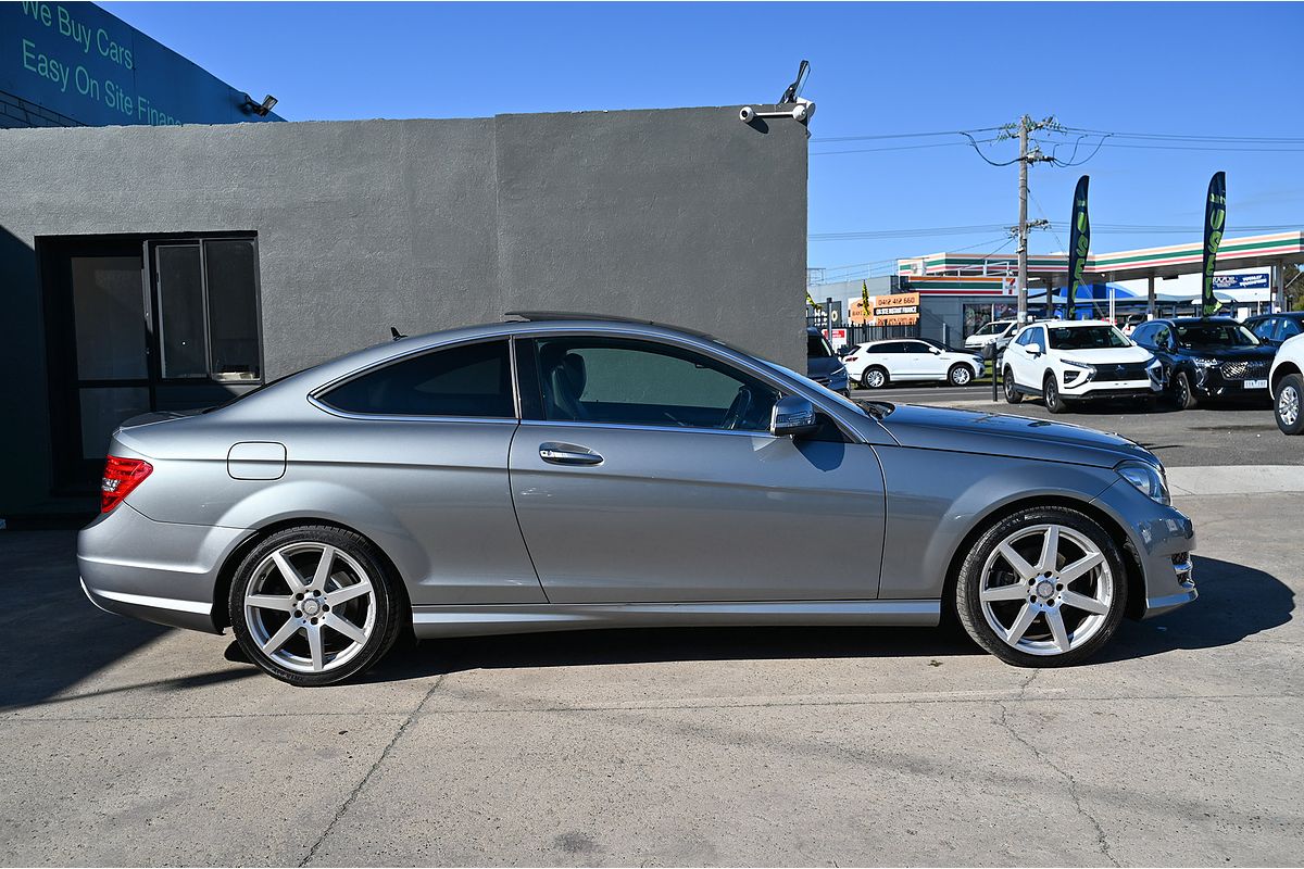 2012 Mercedes-Benz C-Class C250 BlueEFFICIENCY C204