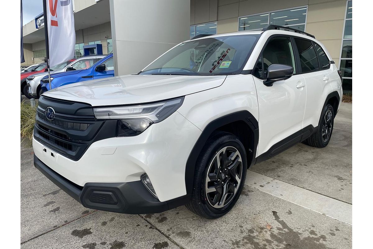 2025 Subaru Forester Premium S6