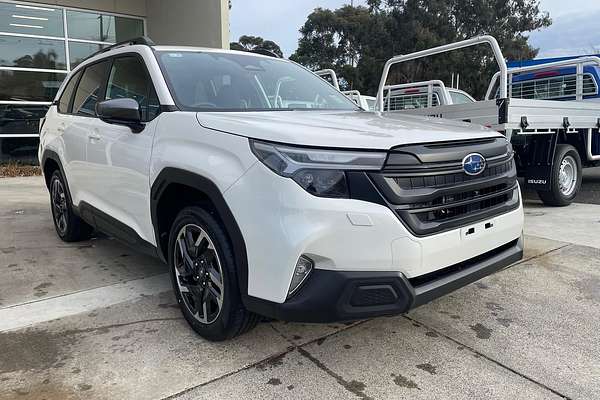 2025 Subaru Forester Premium S6