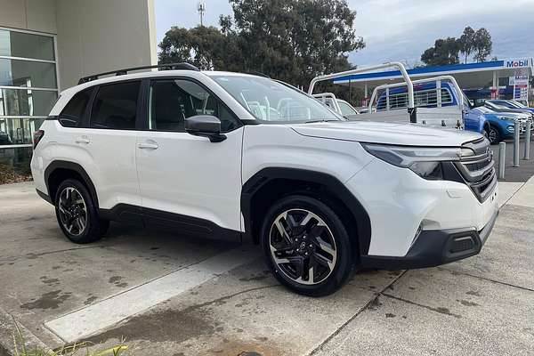 2025 Subaru Forester Premium S6