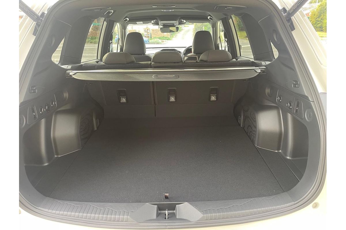 2025 Subaru Forester Premium S6