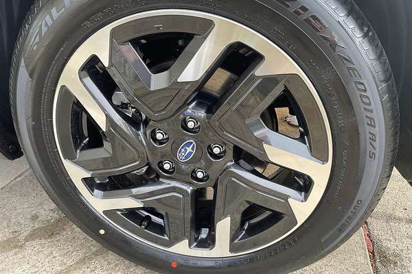 2025 Subaru Forester Premium S6