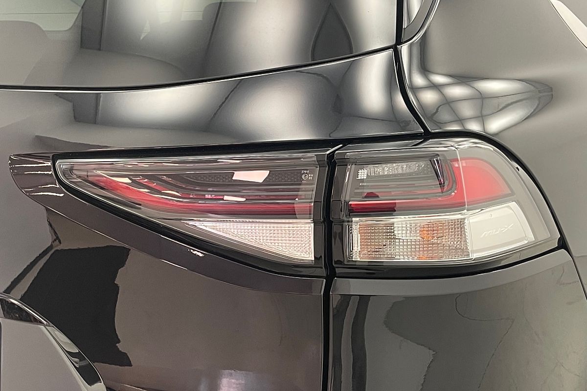 2021 Isuzu MU-X LS-U