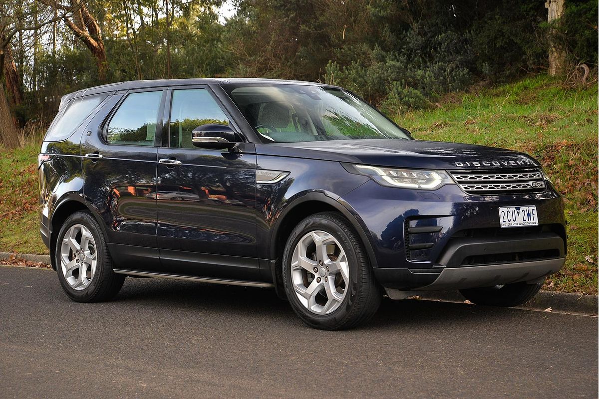 2017 Land Rover Discovery TD6 SE Series 5