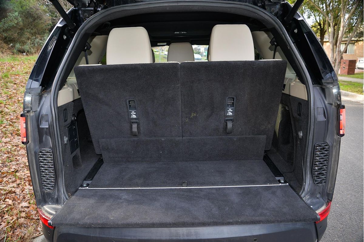 2018 Land Rover Discovery TD6 HSE Series 5