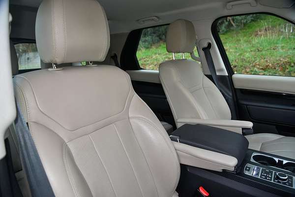 2017 Land Rover Discovery TD6 SE Series 5