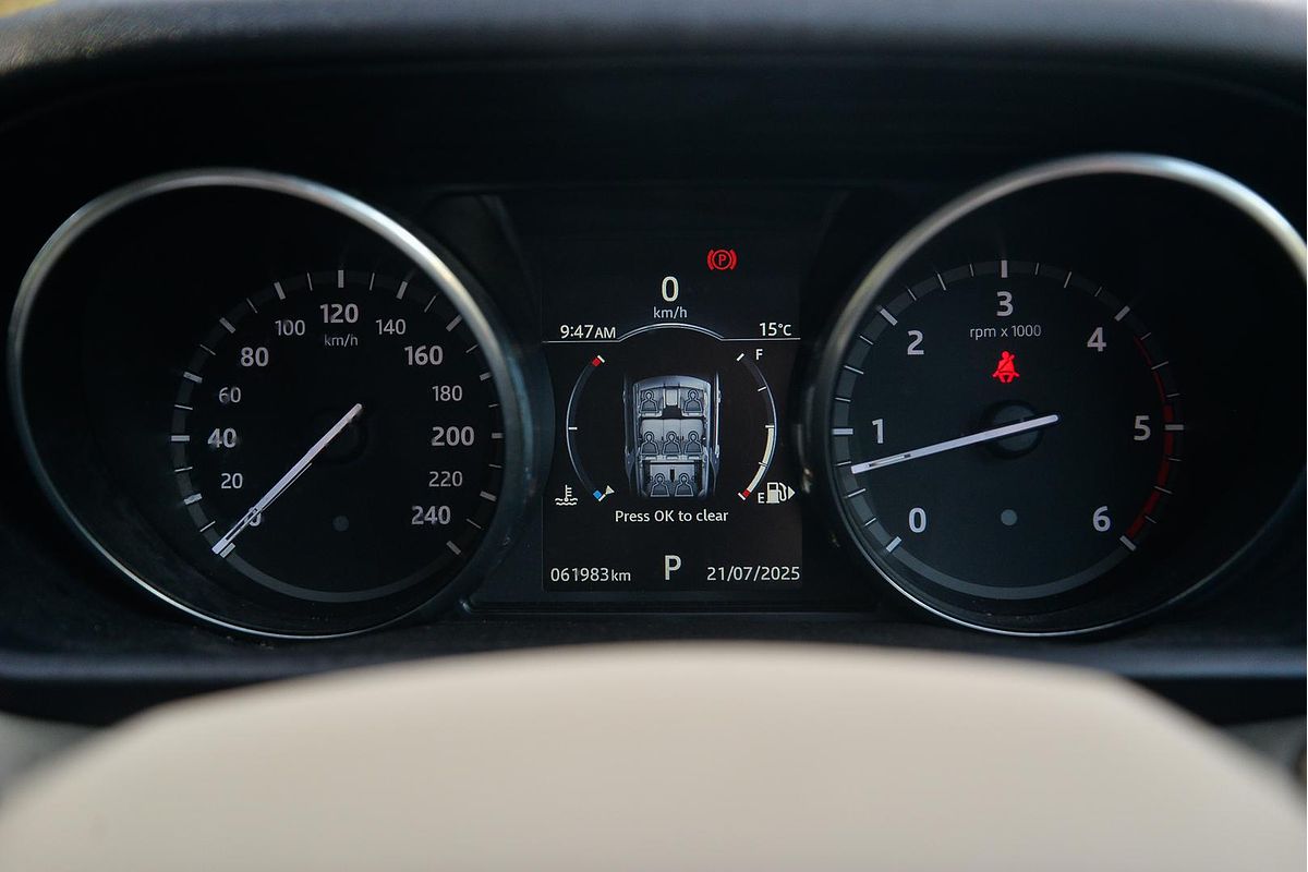 2017 Land Rover Discovery TD6 SE Series 5
