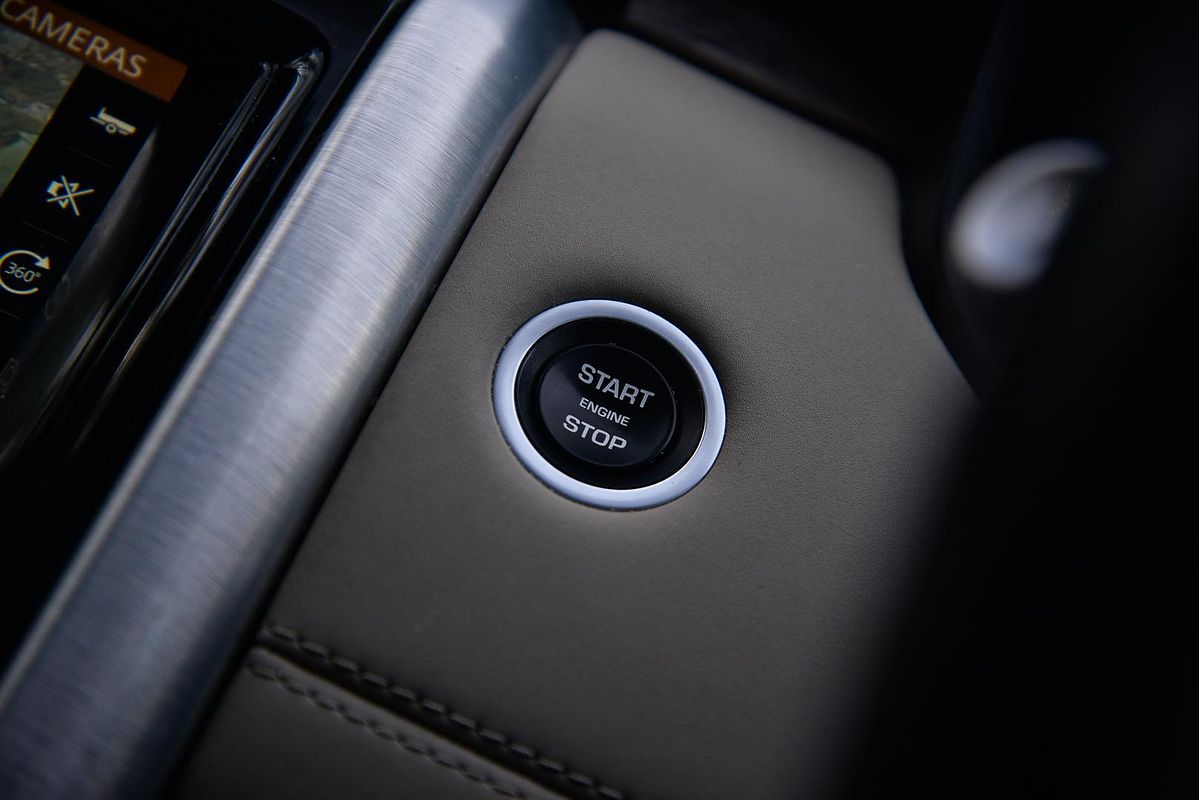 2018 Land Rover Discovery TD6 HSE Series 5