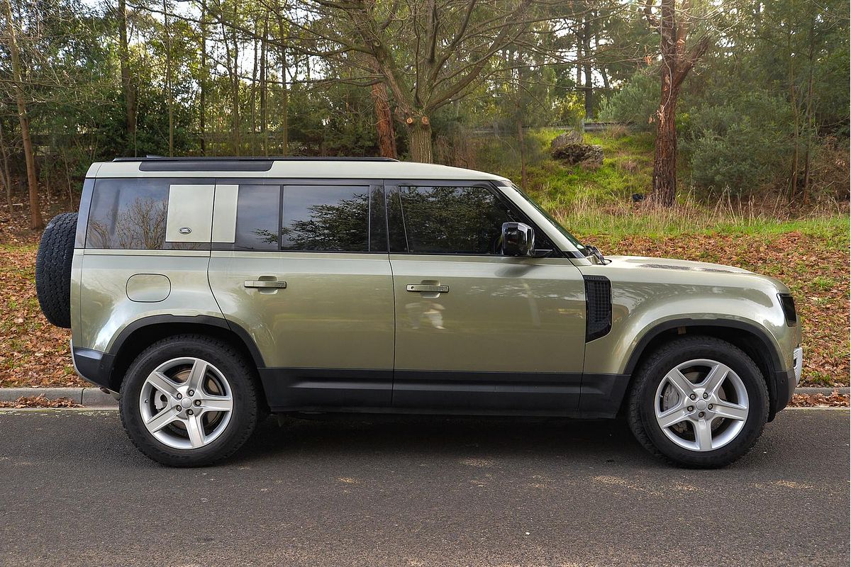 2020 Land Rover Defender 110 P400 HSE L663