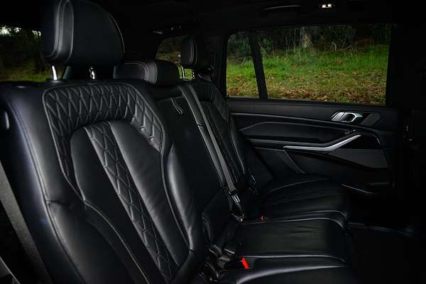 2021 BMW X7 xDrive30d G07