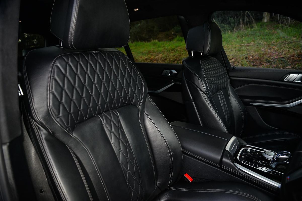 2021 BMW X7 xDrive30d G07