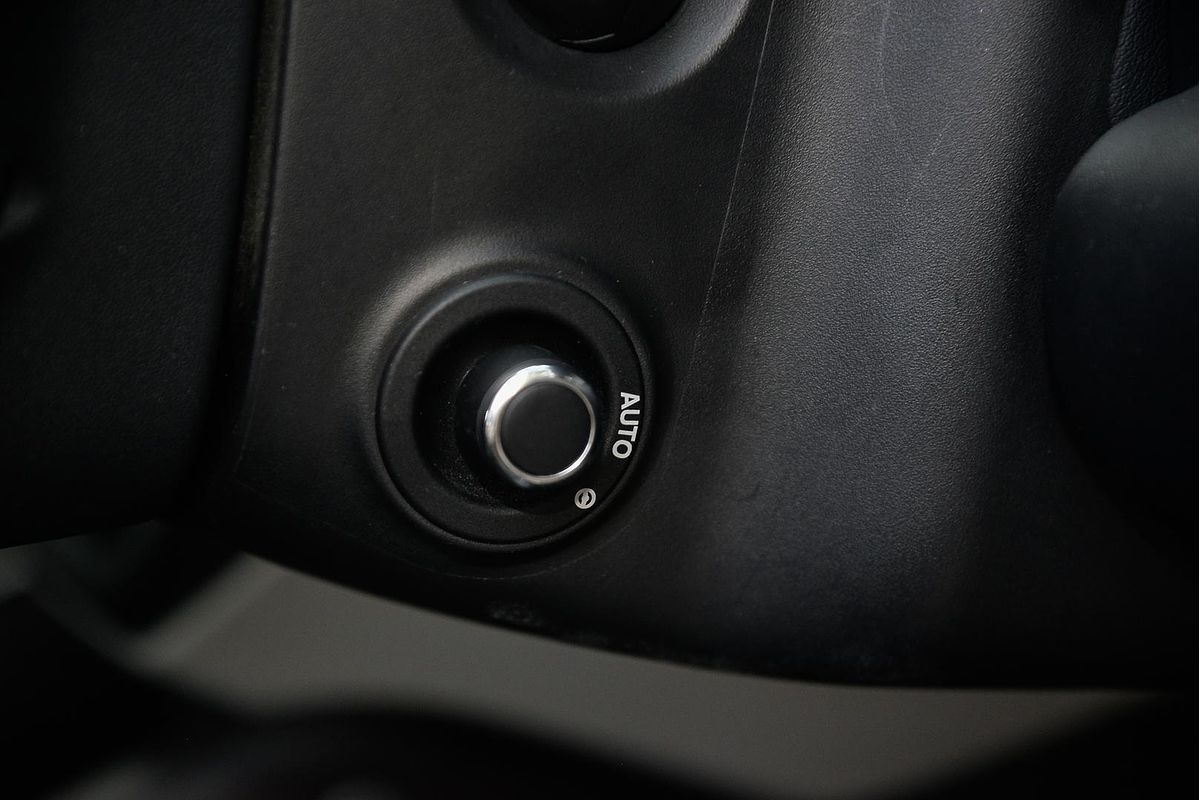 2020 Land Rover Defender 110 P400 HSE L663