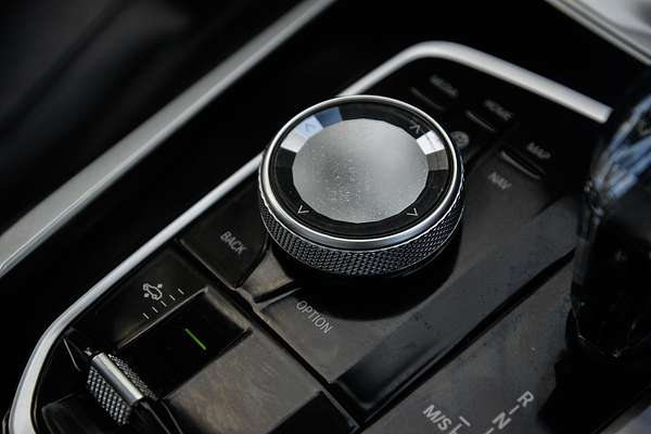 2021 BMW X7 xDrive30d G07