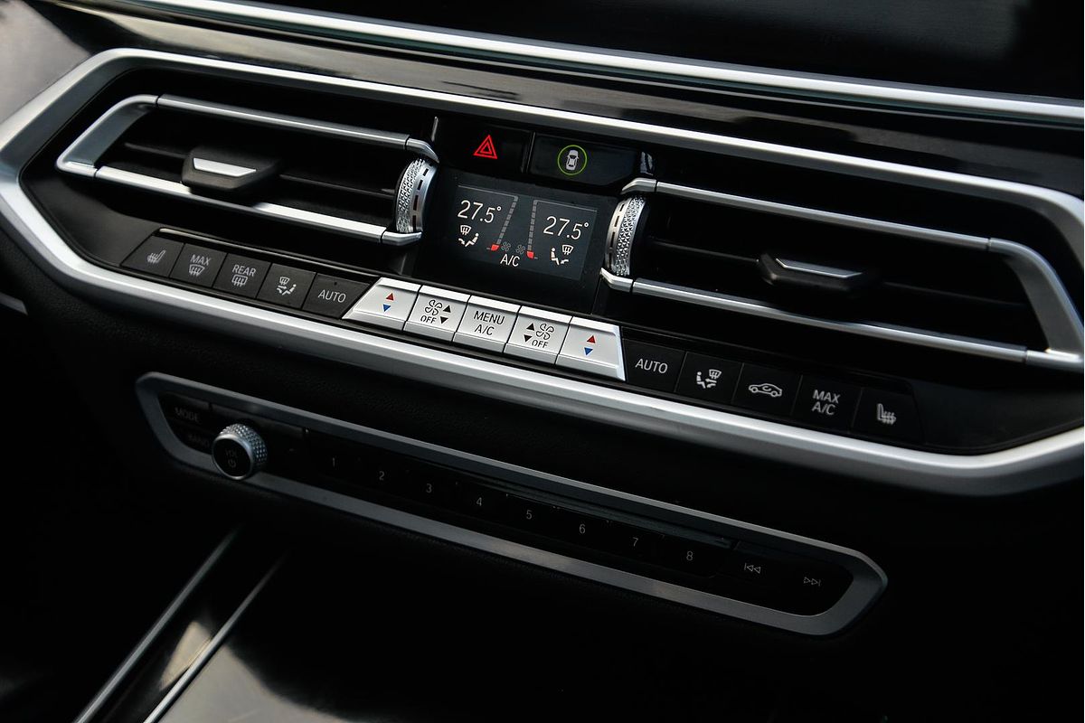 2021 BMW X7 xDrive30d G07