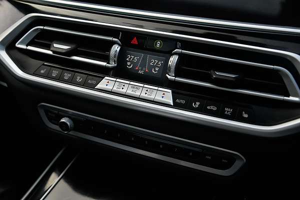 2021 BMW X7 xDrive30d G07