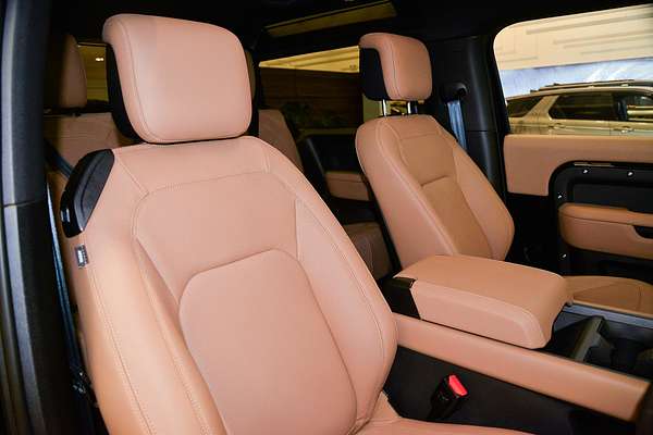 2025 Land Rover Defender 90 D250 S L663