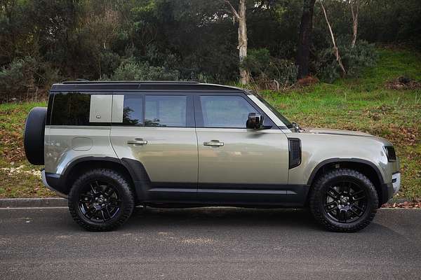 2021 Land Rover Defender 110 D300 HSE L663