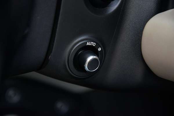 2021 Land Rover Defender 110 D300 HSE L663