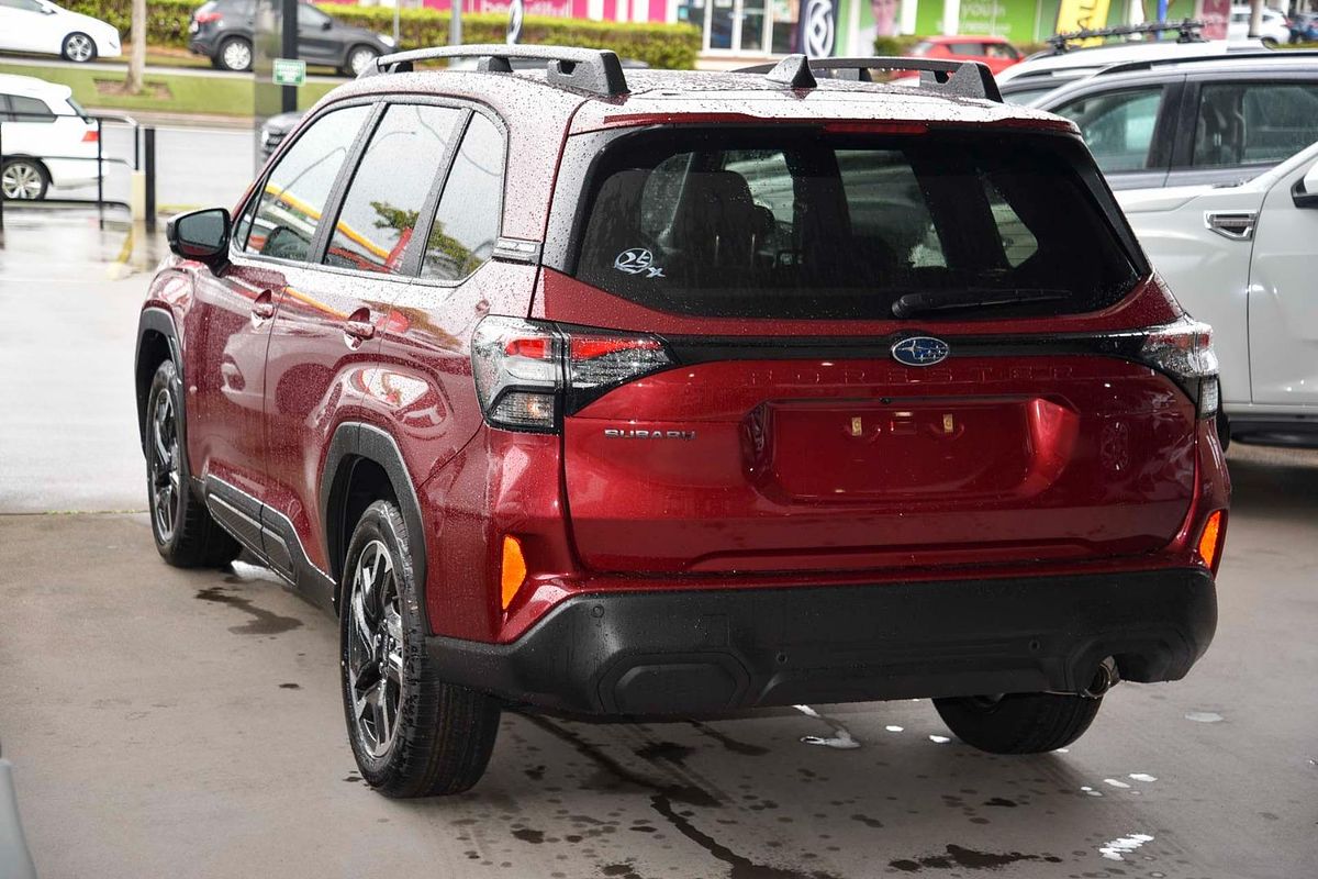2025 Subaru Forester Premium S6