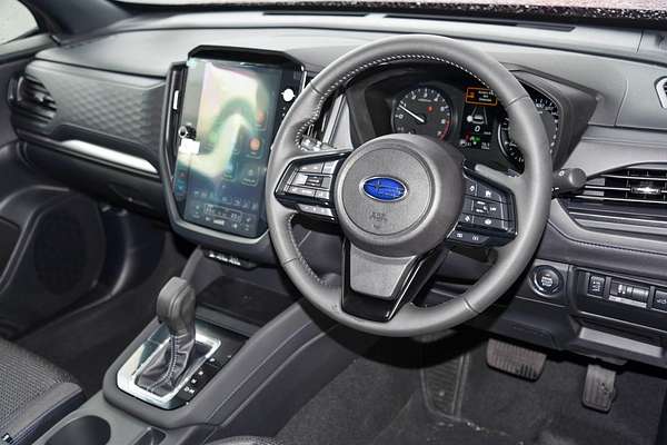 2025 Subaru Forester Premium S6