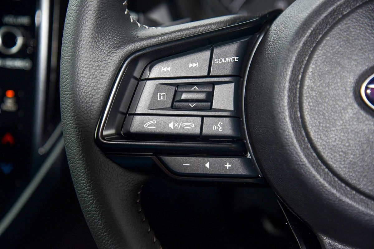 2025 Subaru Forester Premium S6