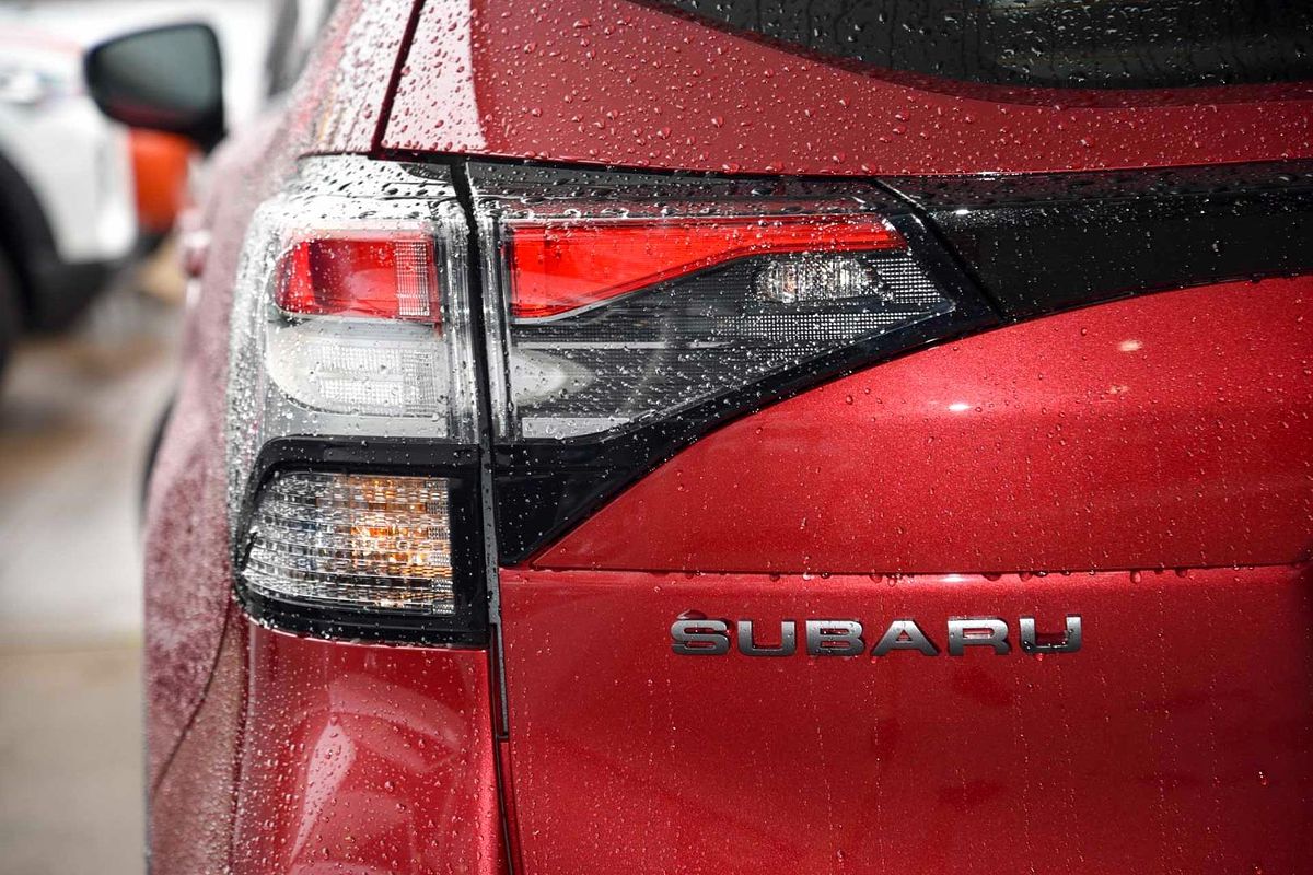 2025 Subaru Forester Premium S6