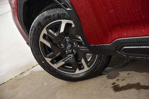 2025 Subaru Forester Premium S6