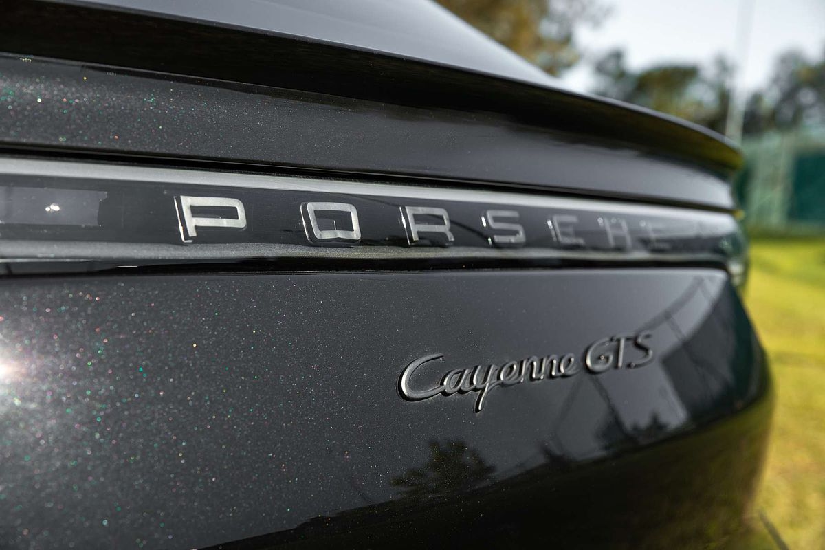 2023 Porsche Cayenne GTS 9YB