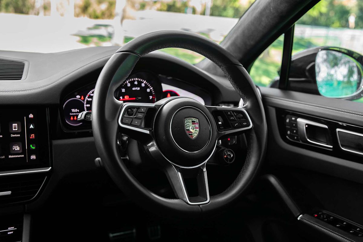 2023 Porsche Cayenne GTS 9YB