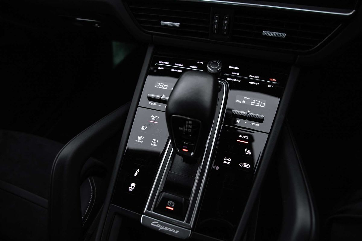 2023 Porsche Cayenne GTS 9YB
