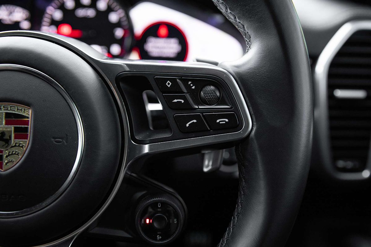 2023 Porsche Cayenne GTS 9YB