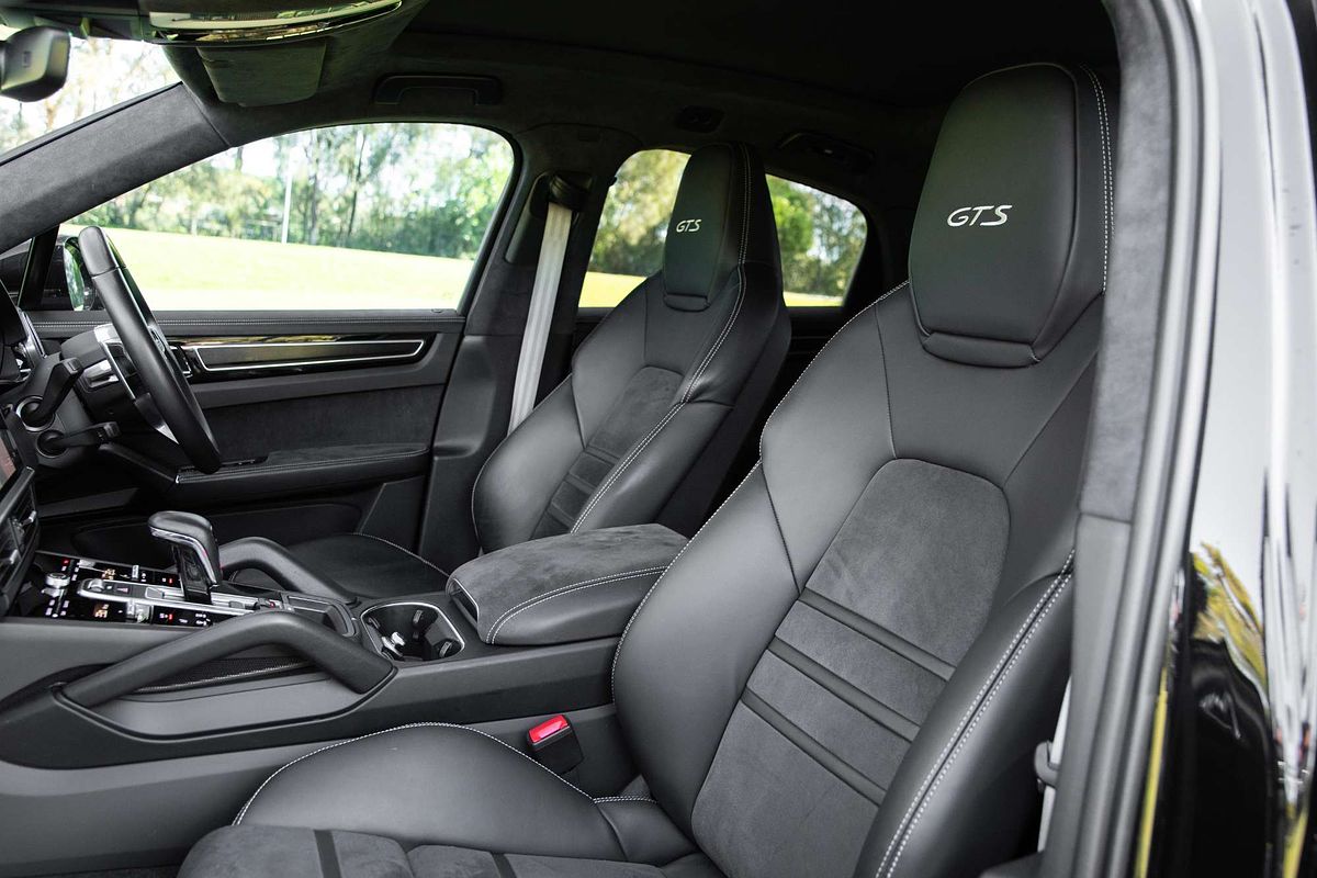 2023 Porsche Cayenne GTS 9YB
