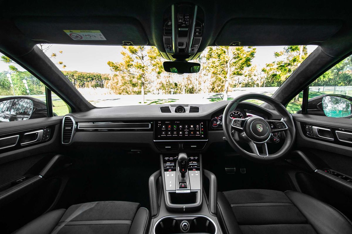 2023 Porsche Cayenne GTS 9YB