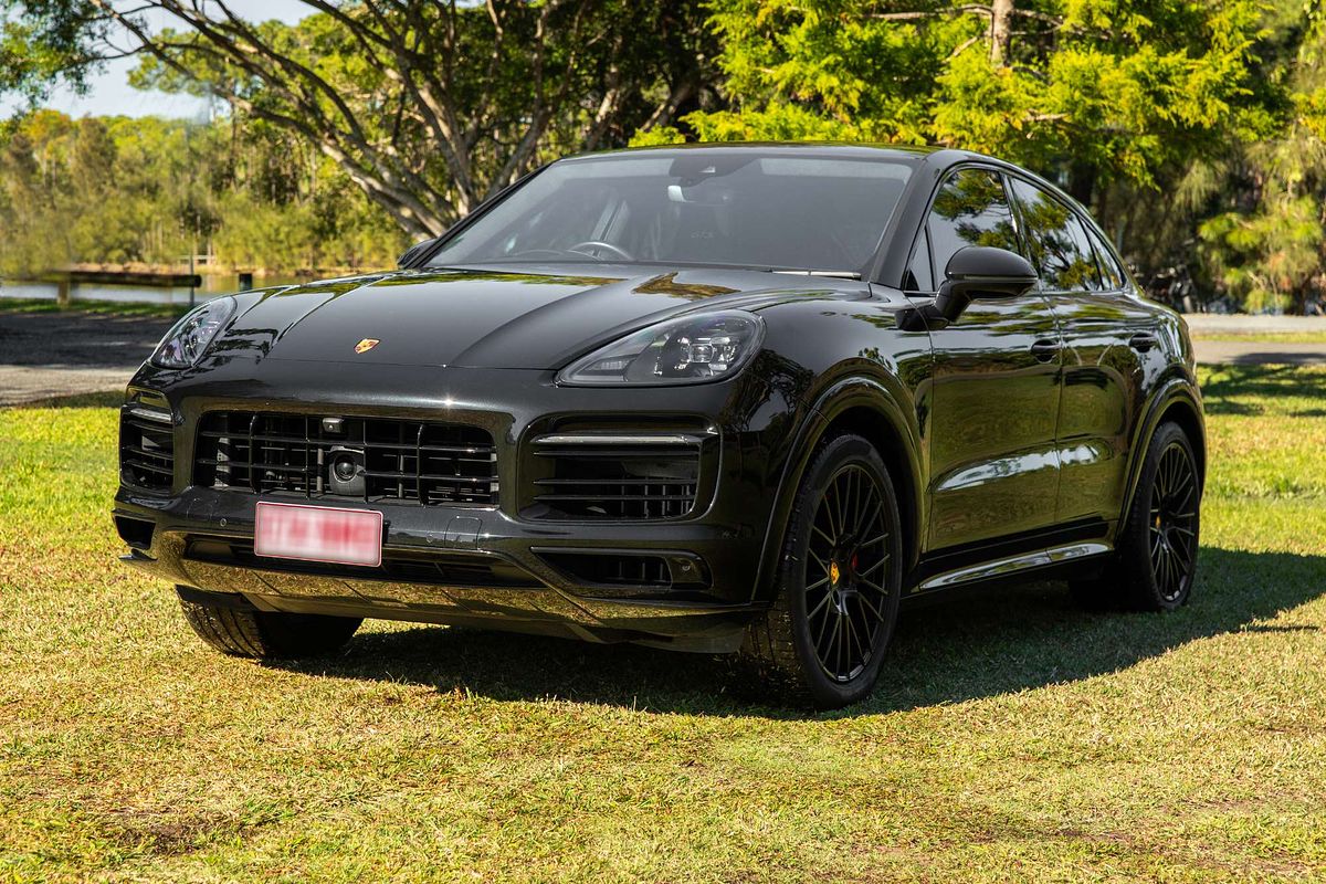 2023 Porsche Cayenne GTS 9YB