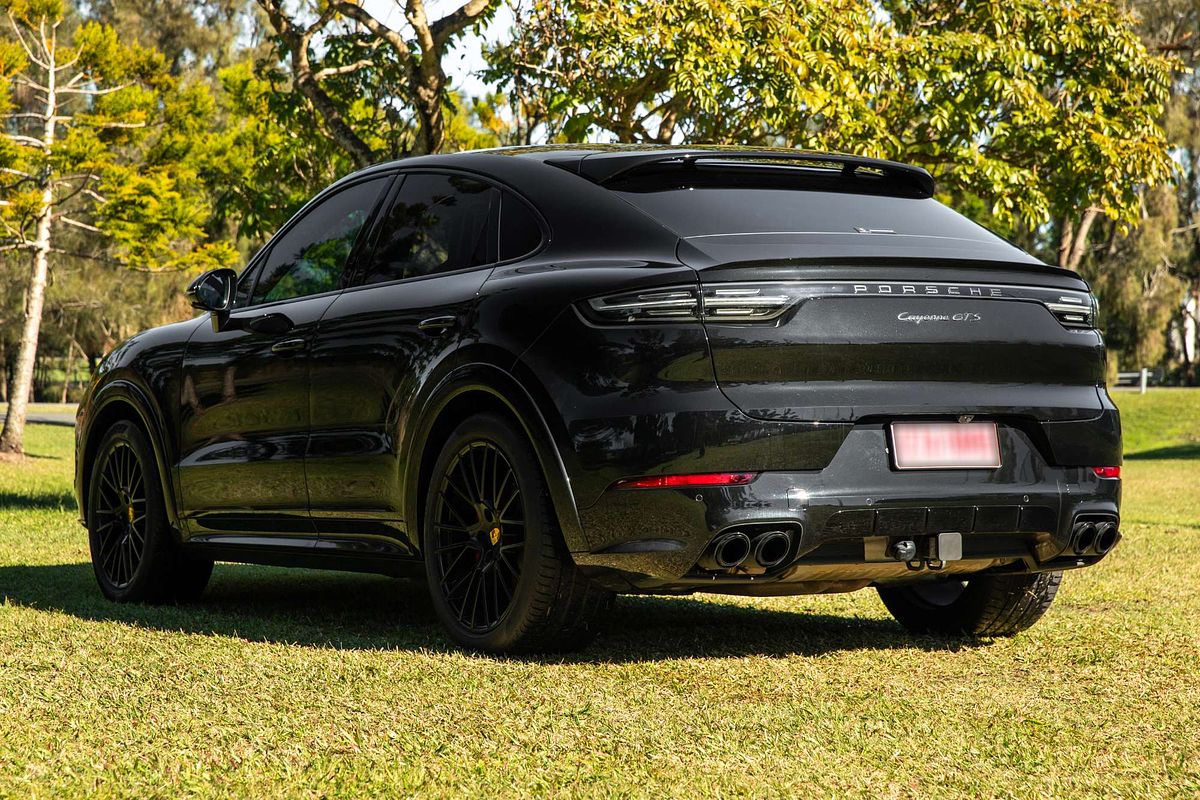 2023 Porsche Cayenne GTS 9YB