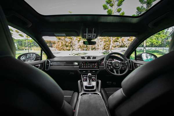 2023 Porsche Cayenne GTS 9YB