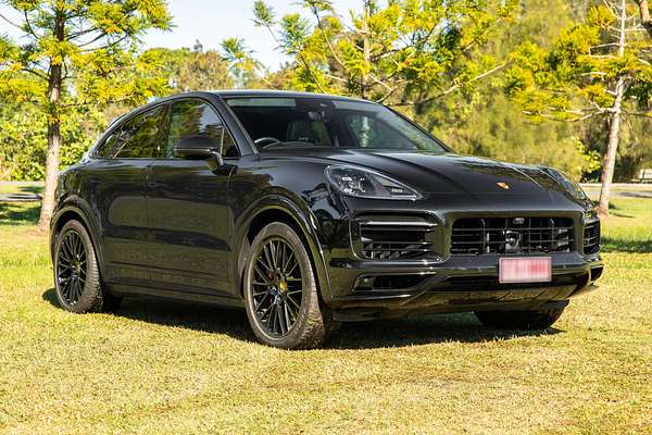 2023 Porsche Cayenne GTS 9YB