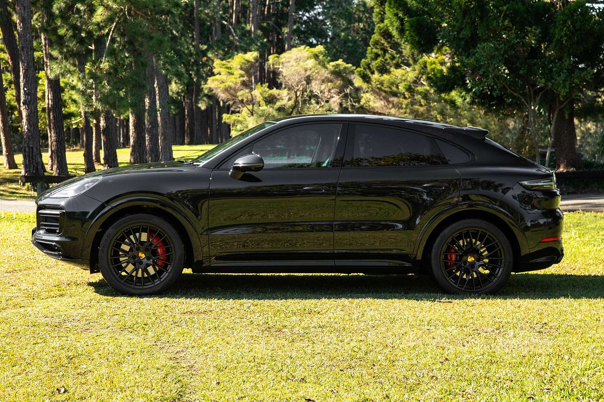 2023 Porsche Cayenne GTS 9YB