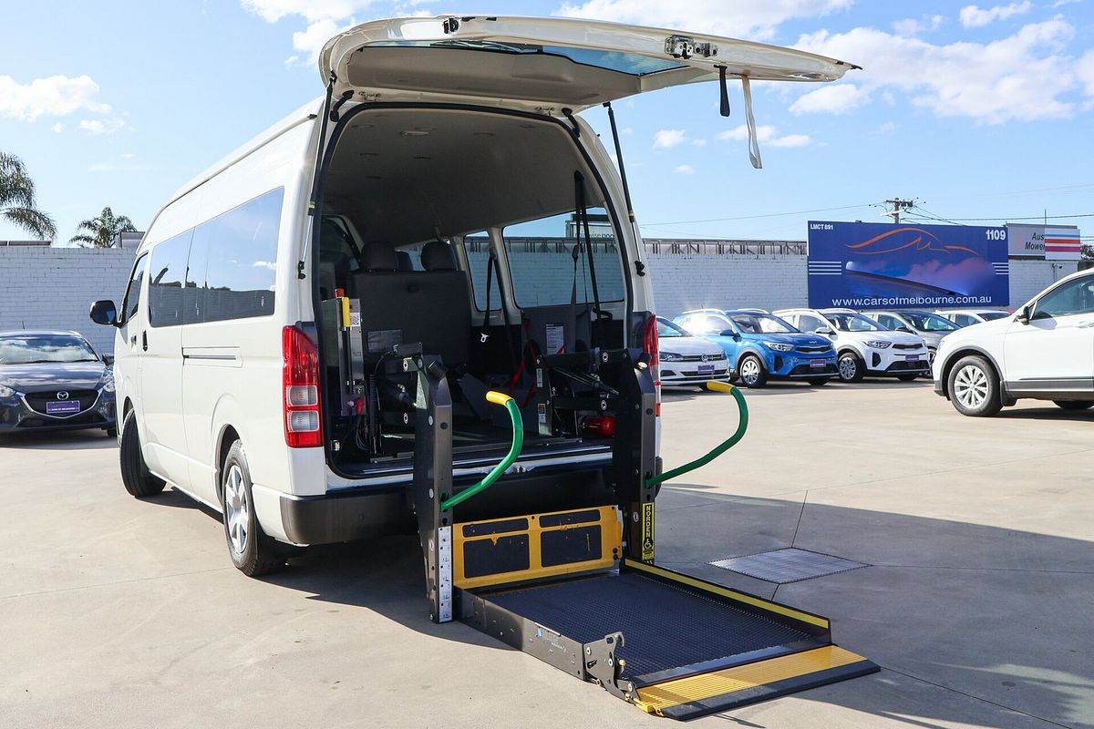 2018 Toyota Hiace Commuter TRH223R