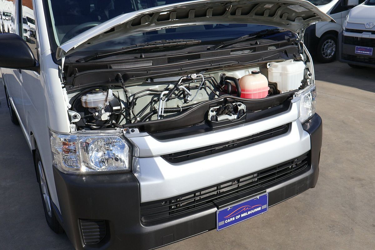 2018 Toyota Hiace Commuter TRH223R