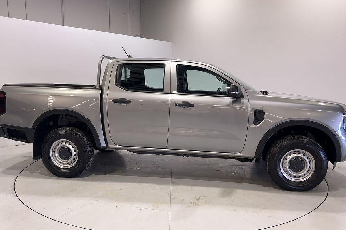 2024 Ford Ranger XL 4X4 2.0L